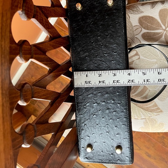 Italian Leather Purse inspired by Breakfast at Tiffany's with detachable strap. - Picture 3 of 8